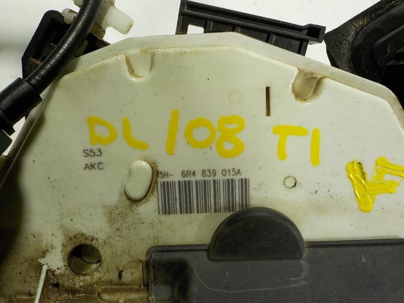 Recambio de cerradura puerta trasera izquierda para volkswagen polo (6c1) 1.4 tdi referencia OEM IAM 6R4839015A 45H6R4839016A 