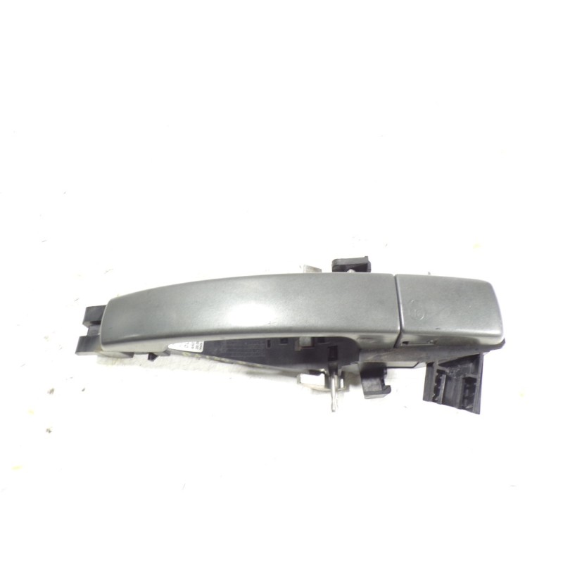 Recambio de maneta exterior delantera izquierda para land rover discovery 4 tdv6 se referencia OEM IAM LR019308  