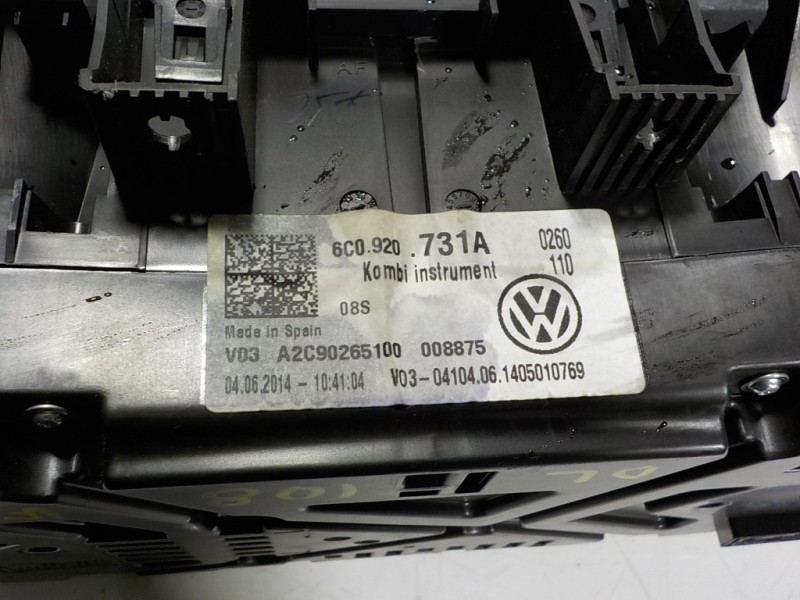 Recambio de cuadro instrumentos para volkswagen polo (6c1) 1.4 tdi referencia OEM IAM  6C0920731A 