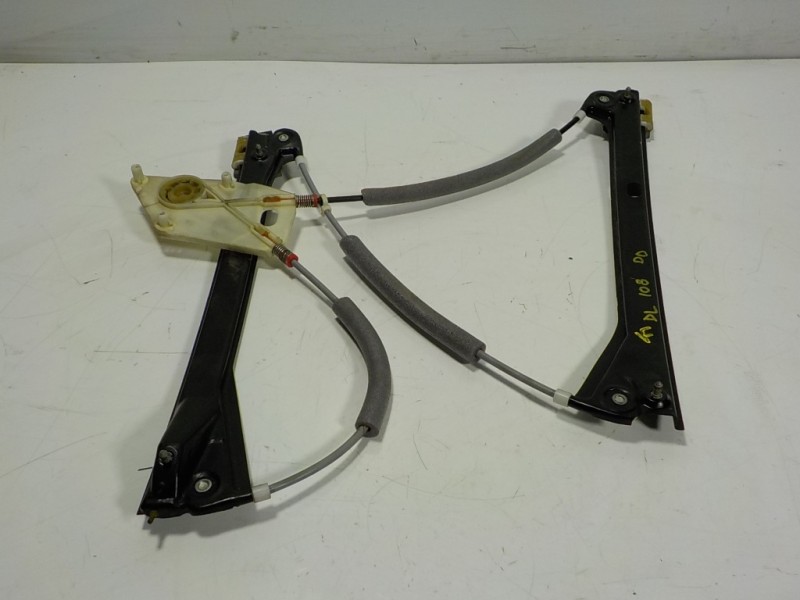 Recambio de elevalunas delantero derecho para volkswagen polo (6c1) 1.4 tdi referencia OEM IAM 6R4837462L  