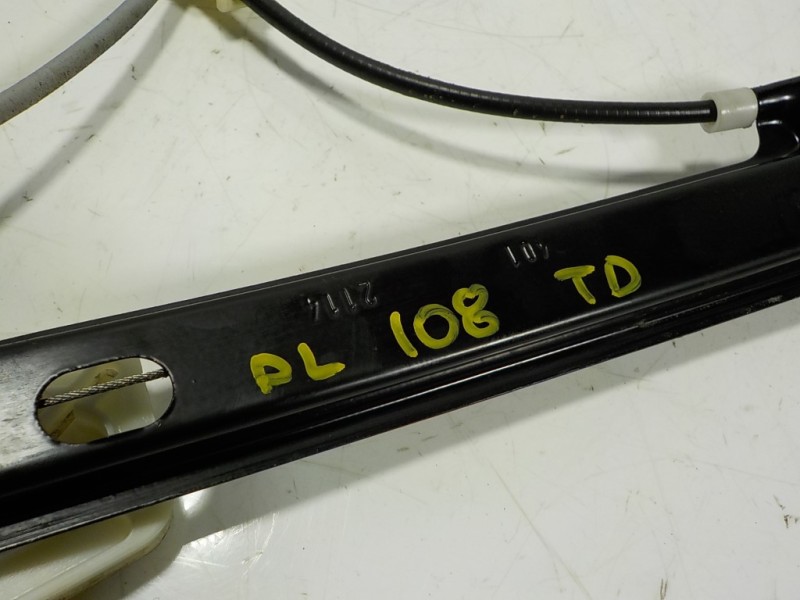 Recambio de elevalunas trasero derecho para volkswagen polo (6c1) 1.4 tdi referencia OEM IAM 6R4839462E  