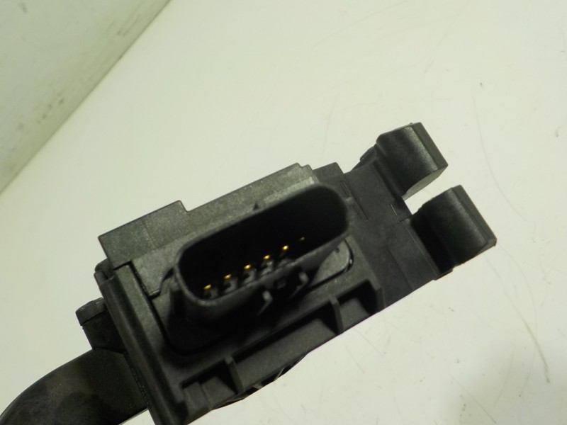 Recambio de potenciometro pedal para seat arona fr go referencia OEM IAM 2Q1723503 2Q1723503 