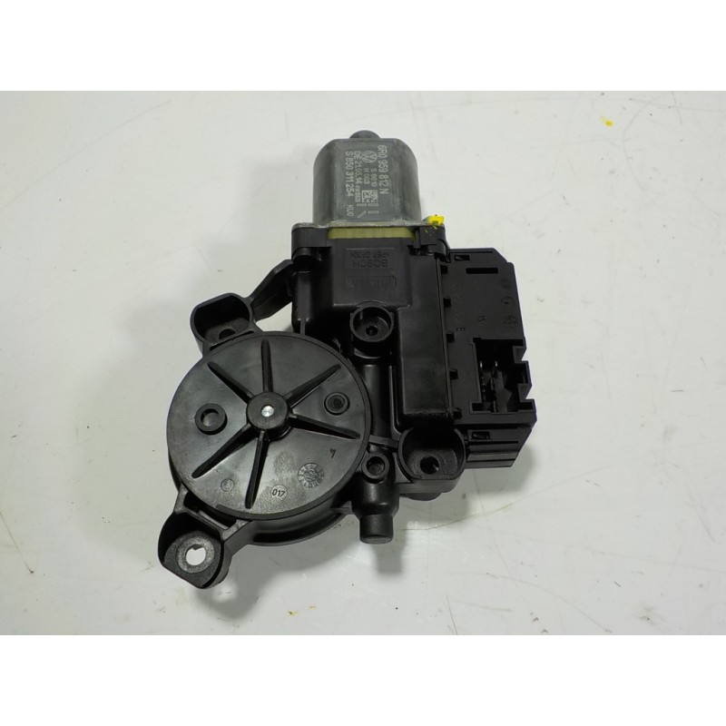 Recambio de motor elevalunas trasero derecho para volkswagen polo (6c1) 1.4 tdi referencia OEM IAM 6R0959812NZ00 6R0959812N 