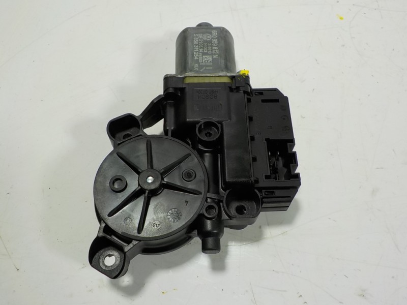 Recambio de motor elevalunas trasero derecho para volkswagen polo (6c1) 1.4 tdi referencia OEM IAM 6R0959812NZ00 6R0959812N 