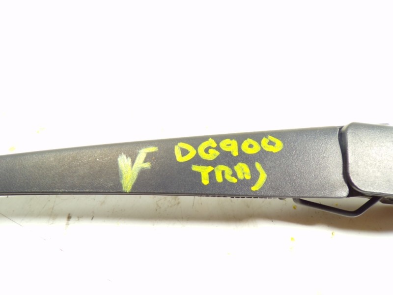 Recambio de brazo limpia trasero para mazda 3 lim. () 1.5 diesel cat referencia OEM IAM BJT267421  