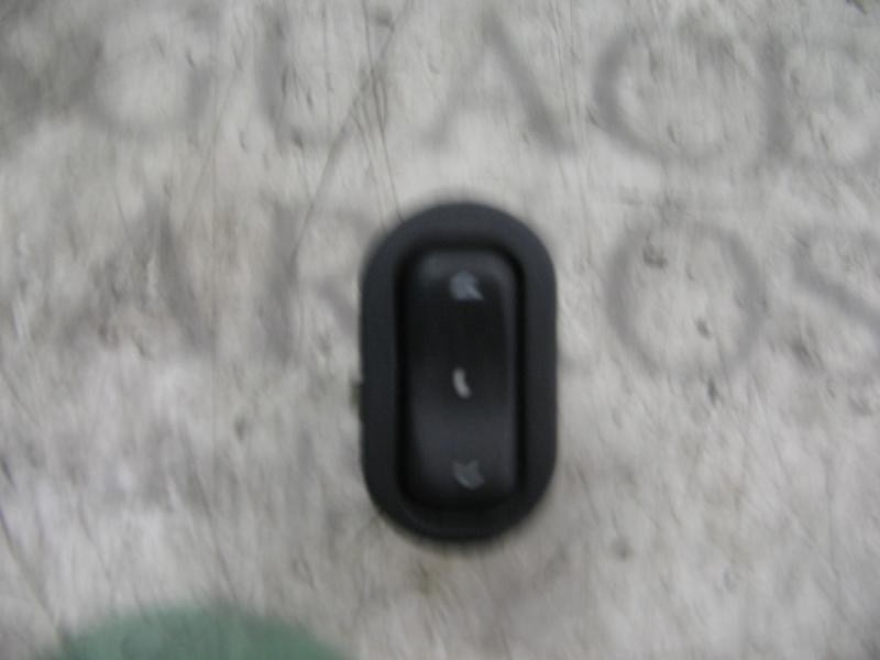 Recambio de mando elevalunas delantero izquierdo para opel zafira a elegance referencia OEM IAM   