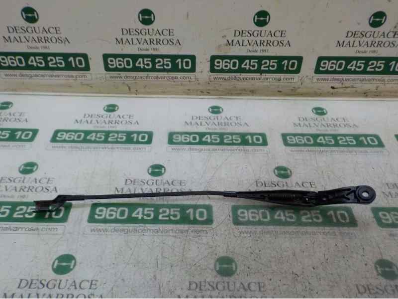 Recambio de brazo limpia delantero derecho para peugeot 308 1.6 hdi referencia OEM IAM 1610672480  