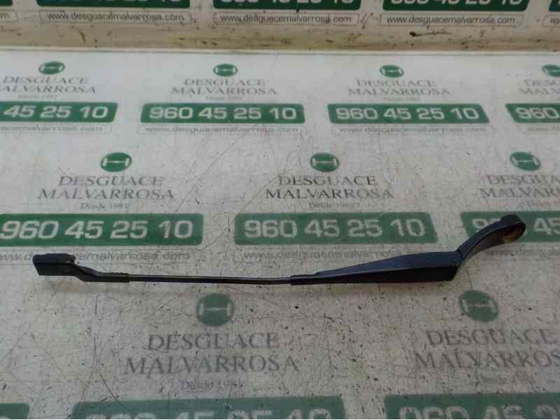 Recambio de brazo limpia delantero izquierdo para peugeot 308 1.6 hdi referencia OEM IAM 1610670580  