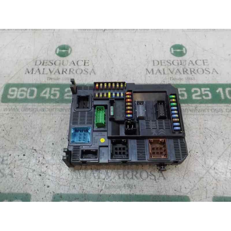 Recambio de caja reles / fusibles para peugeot 308 1.6 hdi referencia OEM IAM 1610807880 9807054180 