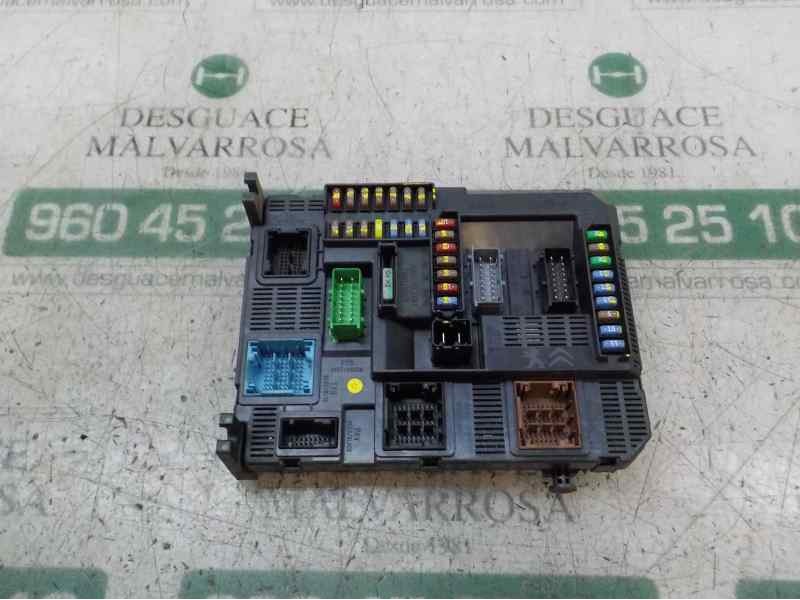 Recambio de caja reles / fusibles para peugeot 308 1.6 hdi referencia OEM IAM 1610807880 9807054180 