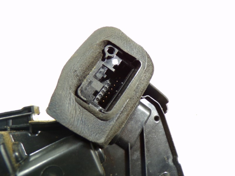 Recambio de cerradura puerta trasera derecha para volkswagen polo (6r1) 1.6 tdi referencia OEM IAM 6R4839016 6R4839016 