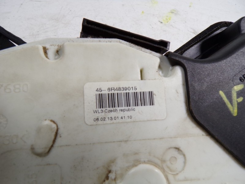 Recambio de cerradura puerta trasera izquierda para volkswagen polo (6r1) 1.6 tdi referencia OEM IAM 6R4839015 6R4839015 