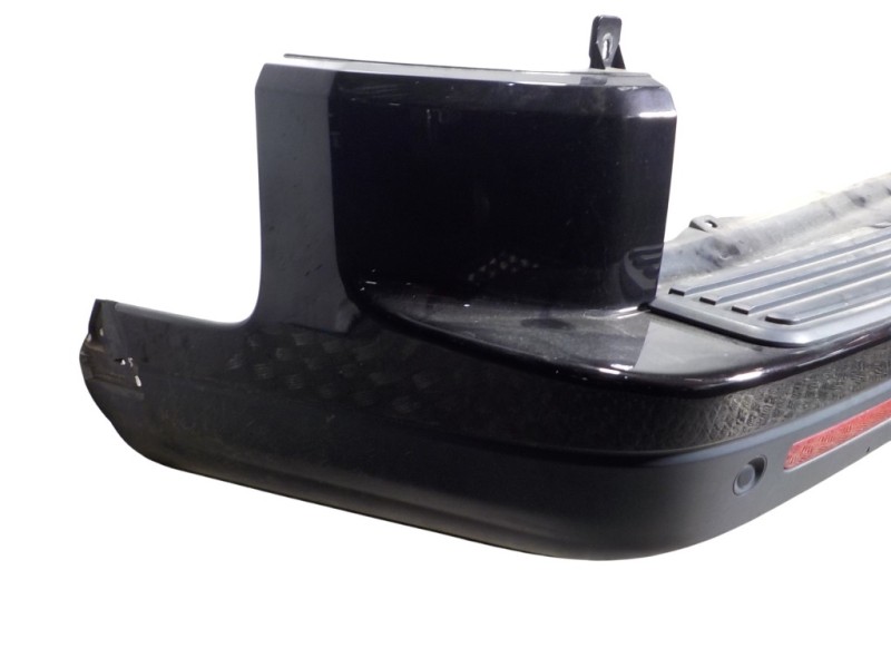 Recambio de paragolpes trasero para land rover discovery 4 tdv6 se referencia OEM IAM LR015463  