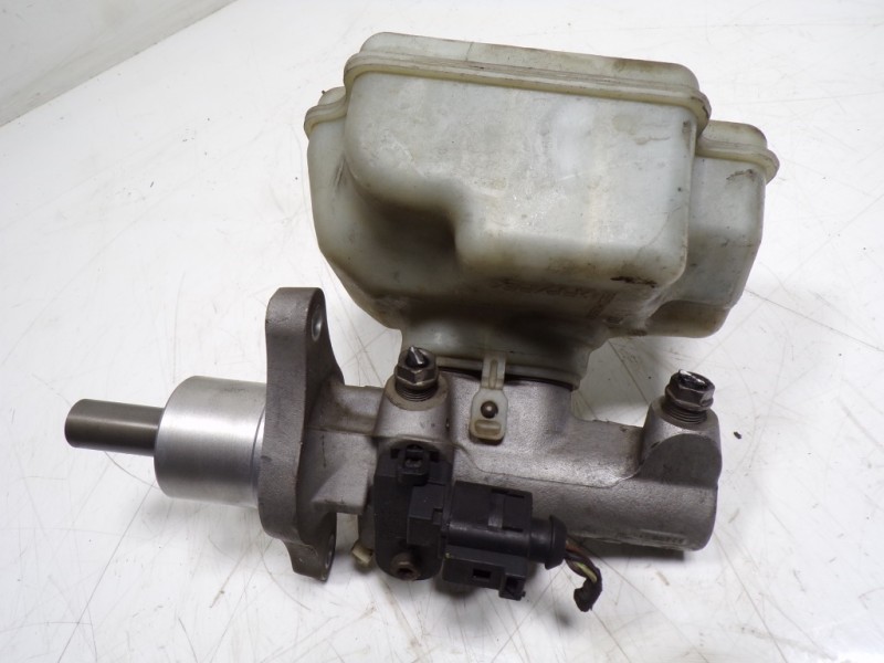 Recambio de bomba freno para volkswagen scirocco (137) 2.0 tdi (103kw) referencia OEM IAM 1K1614019L 1K1611301D 