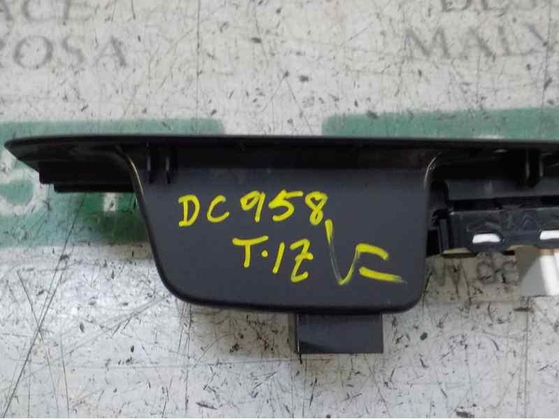 Recambio de mando elevalunas trasero izquierdo para peugeot 308 1.6 hdi referencia OEM IAM 96762292ZD  