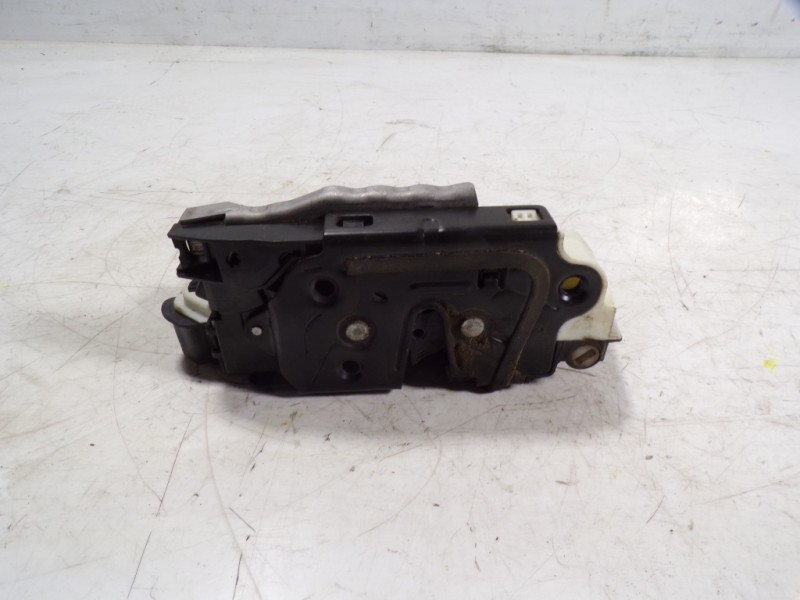 Recambio de cerradura puerta trasera izquierda para seat ibiza (6p1) 1.2 tsi referencia OEM IAM 6J0839015F 6J0839015F 