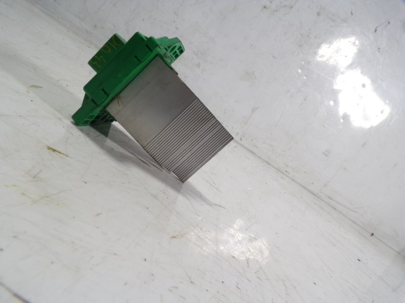 Recambio de resistencia calefaccion para hyundai i20 1.4 cat referencia OEM IAM 972351U000  