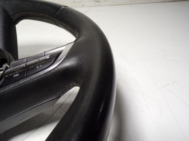 Recambio de volante para mazda cx-30 1.8 diesel referencia OEM IAM  641390000C 