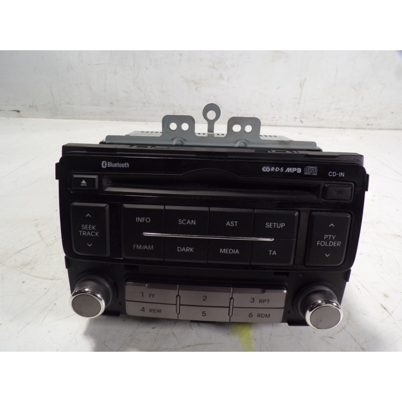 Recambio de sistema audio / radio cd para hyundai i20 1.4 cat referencia OEM IAM 961211J252BLH 961211J252 