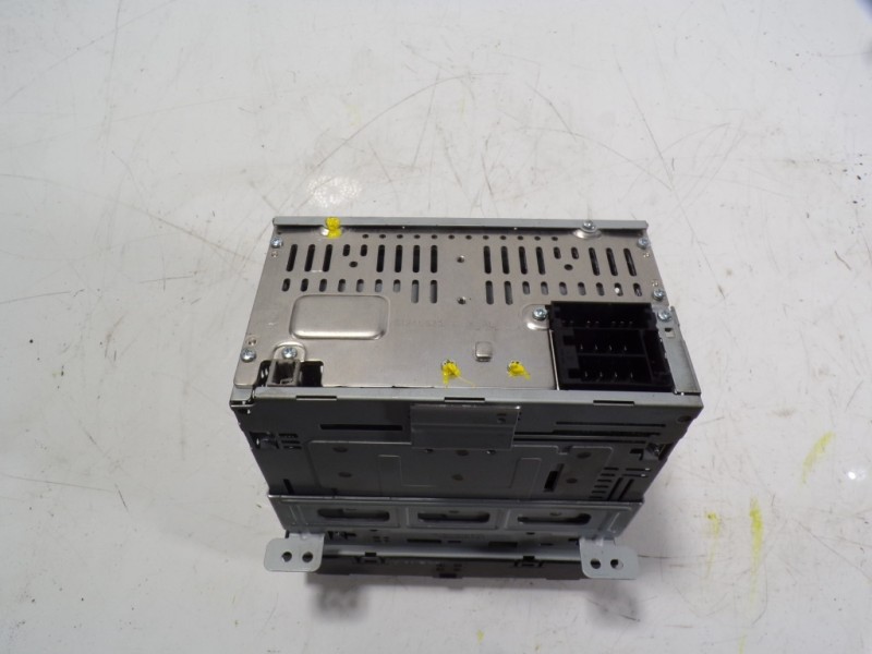 Recambio de sistema audio / radio cd para hyundai i20 1.4 cat referencia OEM IAM 961211J252BLH 961211J252 