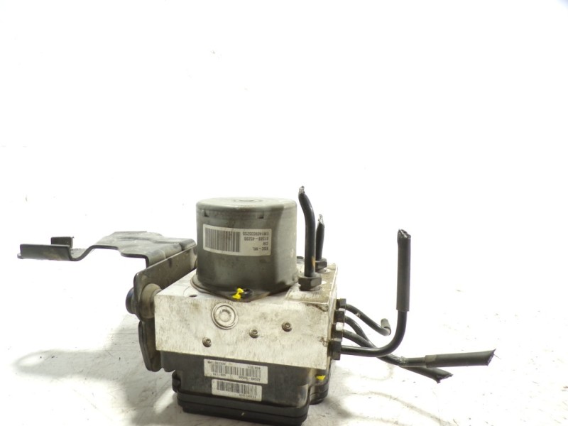 Recambio de abs para kia cee´d 1.6 crdi cat referencia OEM IAM 58920A2210 A258920500 6158945200