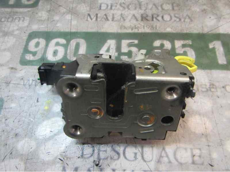 Recambio de cerradura puerta trasera derecha para dacia duster adventure referencia OEM IAM 825029139R  