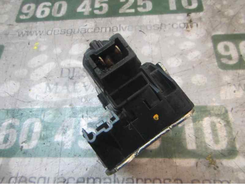 Recambio de cerradura puerta trasera derecha para dacia duster adventure referencia OEM IAM 825029139R  