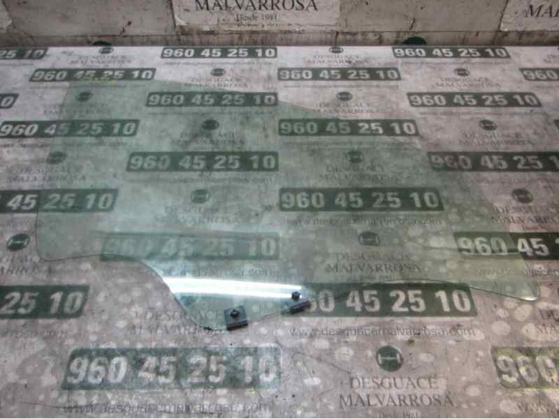 Recambio de cristal puerta delantero derecho para dacia duster adventure referencia OEM IAM 8200733026  