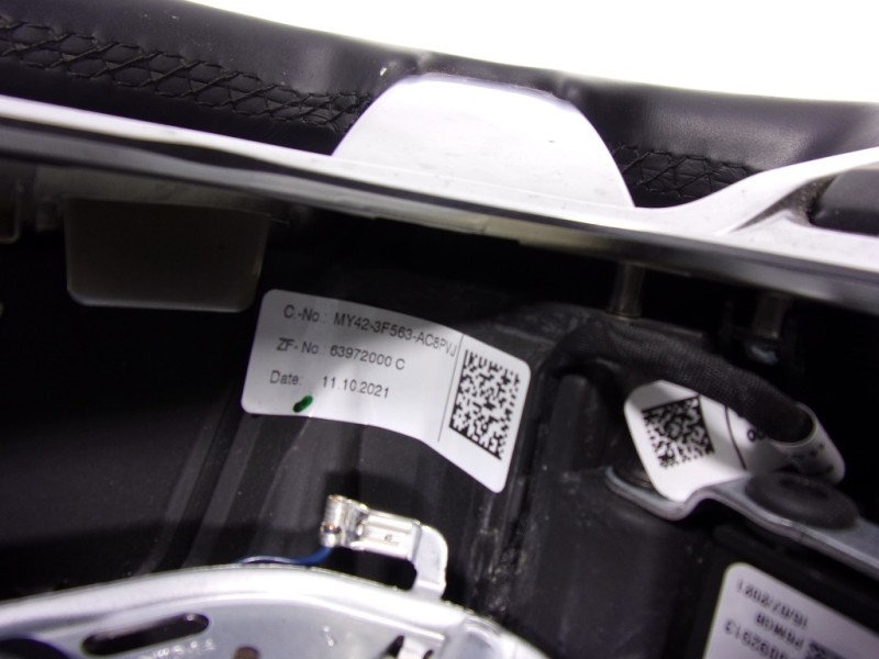 Recambio de volante para land rover new discovery l462 3.0 d referencia OEM IAM  MY423F563AC8PVJ 