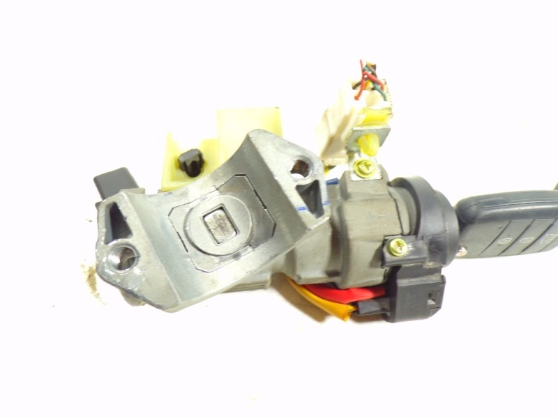 Recambio de antirrobo para kia cee´d 1.6 crdi cat referencia OEM IAM 819103X000  