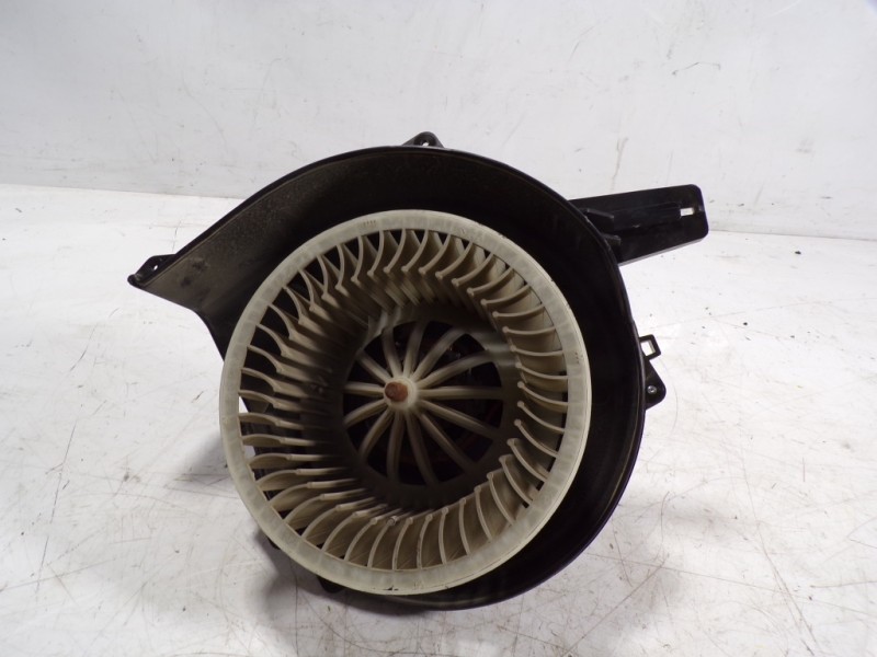 Recambio de motor calefaccion para seat ibiza (6p1) 1.2 tsi referencia OEM IAM 6R1819015  