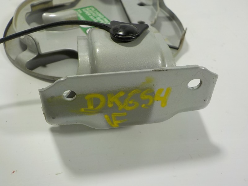 Recambio de tapa combustible para mazda 2 lim. () 1.5 16v cat referencia OEM IAM  D09H 