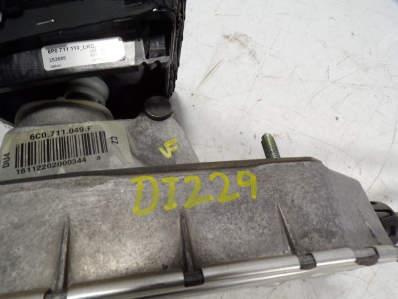 Recambio de palanca cambio para seat ibiza (6p1) 1.2 tsi referencia OEM IAM 6C0711049F 6P0711113LKC 