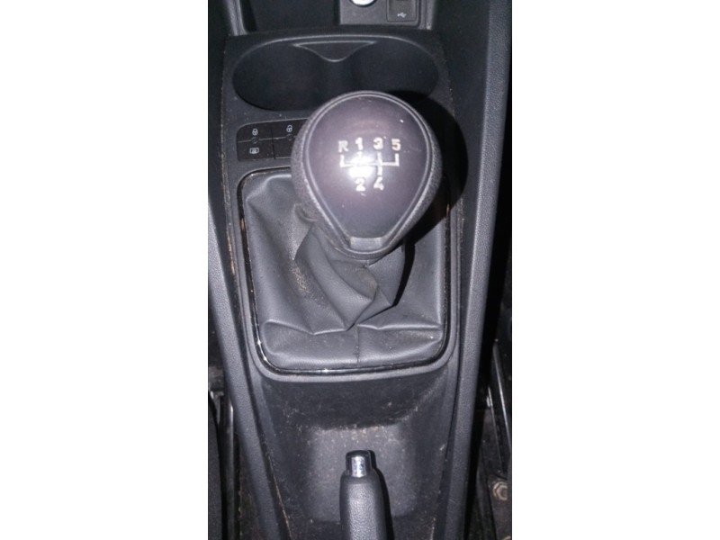 Recambio de palanca cambio para seat ibiza (6p1) 1.2 tsi referencia OEM IAM 6C0711049F 6P0711113LKC 