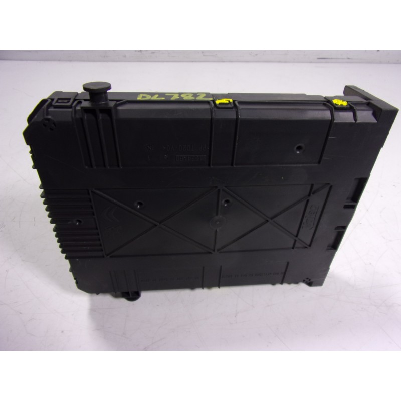 Recambio de caja reles / fusibles para citroën c4 cactus 1.6 blue-hdi fap referencia OEM IAM  22661F 