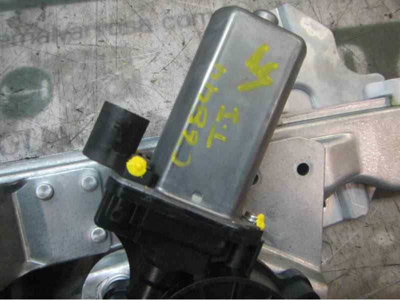 Recambio de elevalunas trasero izquierdo para dacia duster adventure referencia OEM IAM 8200733833  