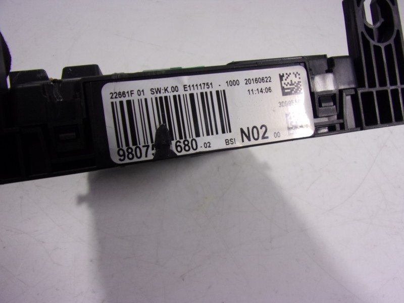 Recambio de caja reles / fusibles para citroën c4 cactus 1.6 blue-hdi fap referencia OEM IAM  22661F 