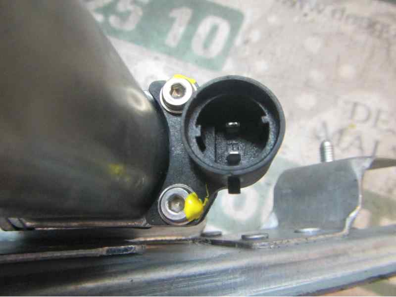 Recambio de elevalunas trasero izquierdo para dacia duster adventure referencia OEM IAM 8200733833  