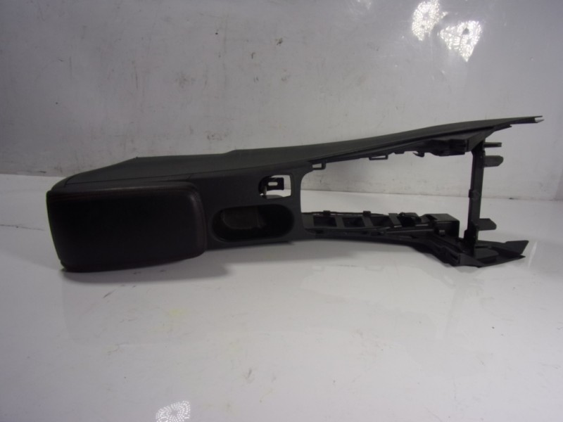 Recambio de apoyabrazos central para mercedes-benz clase a (w176) 2.1 cdi cat referencia OEM IAM A24668094013D16  