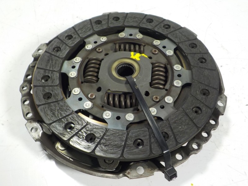 Recambio de kit embrague para skoda octavia combi (5e5) 1.6 tdi dpf referencia OEM IAM 04L141015D  