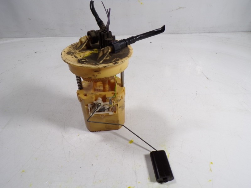 Recambio de aforador para ford fiesta (cb1) 1.4 tdci cat referencia OEM IAM  8V519275 