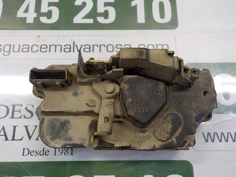 Recambio de cerradura puerta trasera derecha para peugeot 206 berlina 1.9 diesel referencia OEM IAM   