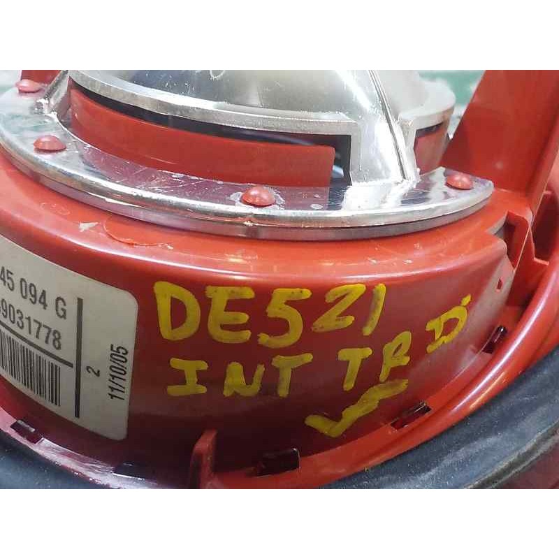 Recambio de piloto trasero derecho interior para volkswagen golf v berlina (1k1) 1.9 tdi referencia OEM IAM   