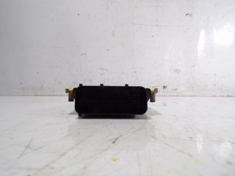 Recambio de centralita motor uce para kia venga 1.6 cat referencia OEM IAM 391182B001 391182B001 9001143150