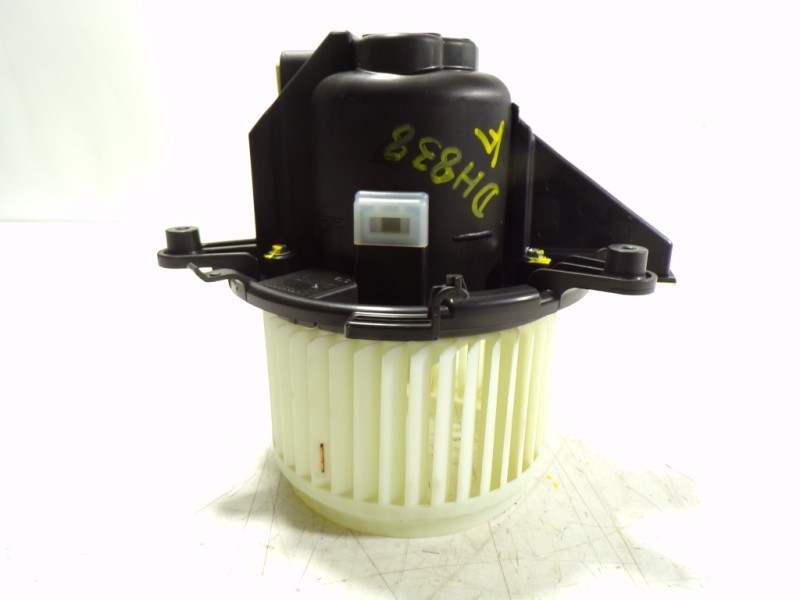 Recambio de motor calefaccion para toyota proace city 1.2 12v referencia OEM IAM  5P130003217282 
