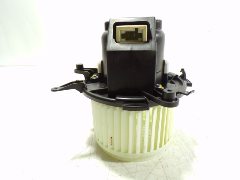 Recambio de motor calefaccion para toyota proace city 1.2 12v referencia OEM IAM  5P130003217282 