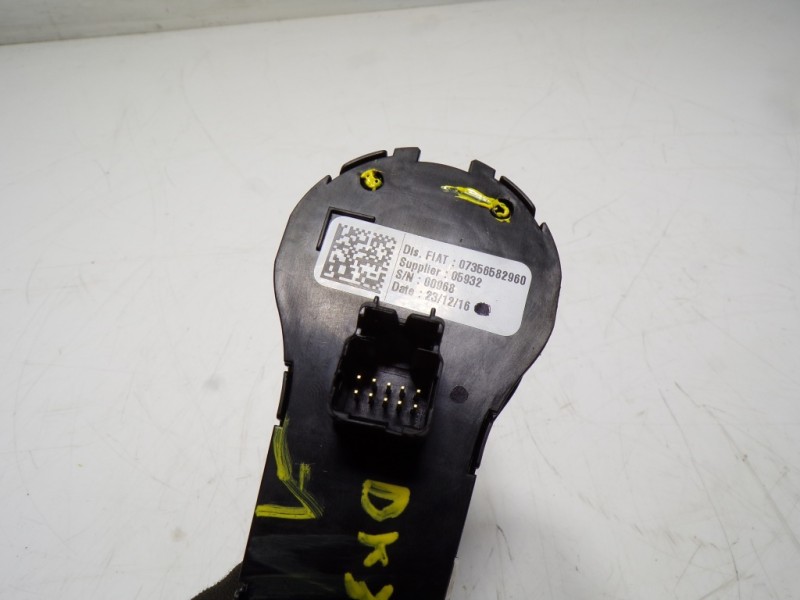 Recambio de mando luces para fiat 500 x (334) 1.6 16v cat referencia OEM IAM 735658296 07356582960 