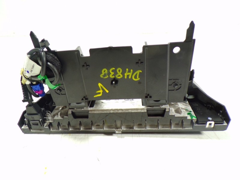 Recambio de pantalla multifuncion para toyota proace city 1.2 12v referencia OEM IAM  98345773ZD00 