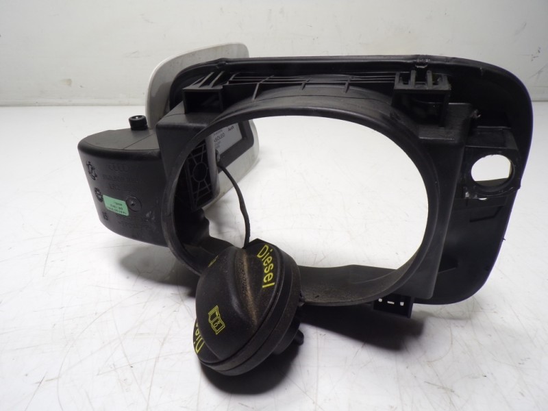 Recambio de tapa combustible para audi a4 ber. (b8) 2.0 16v tdi referencia OEM IAM 8K0809999A 8K0809999A 