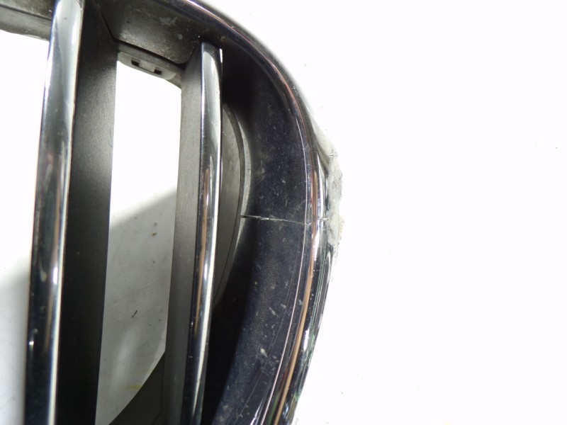Recambio de rejilla para bmw serie 5 lim. (f10) 2.0 turbodiesel referencia OEM IAM 51137200727  